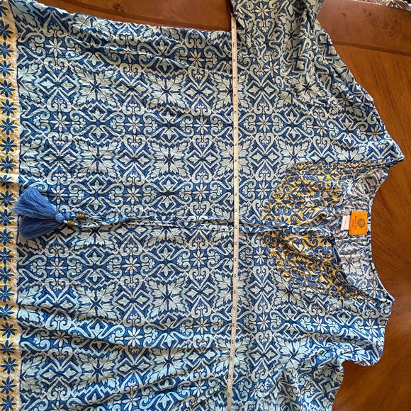 1X Ruby Red, Blue/White/Yellow Tunic - Picture 7 of 7